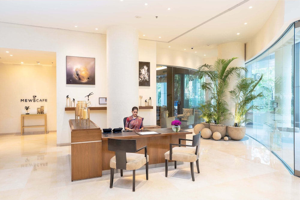 Taj Wellington Mews Luxury Residences 52/63