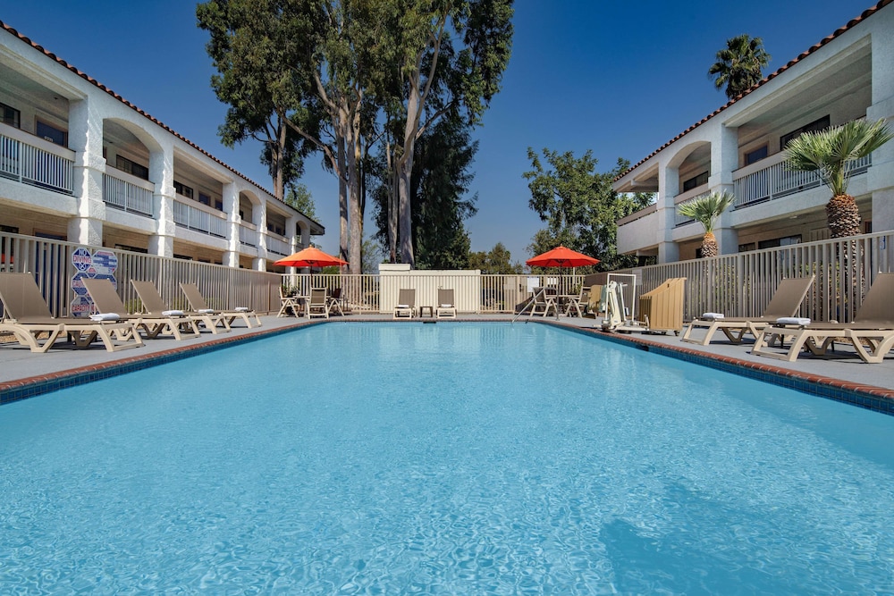Motel6 Thousand Oaks, CA 14/49