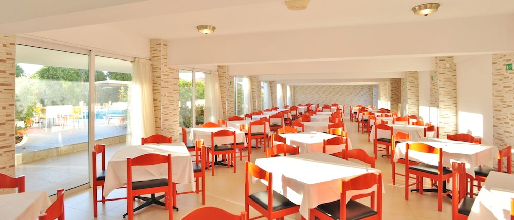 Lito Hotel 49/66