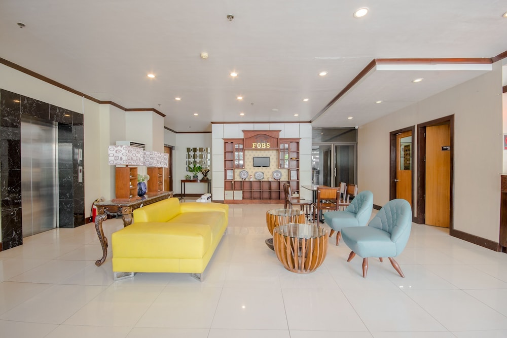 Fuente Oro Business Suites 56/68
