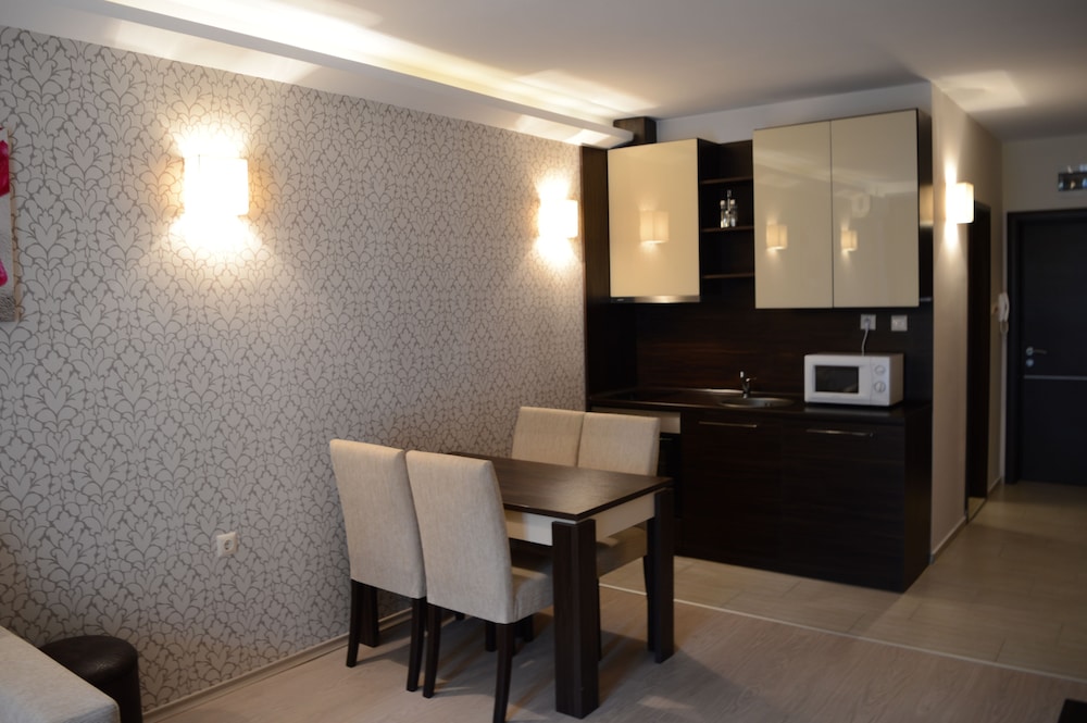 Harmony Suites 2 3 51/65