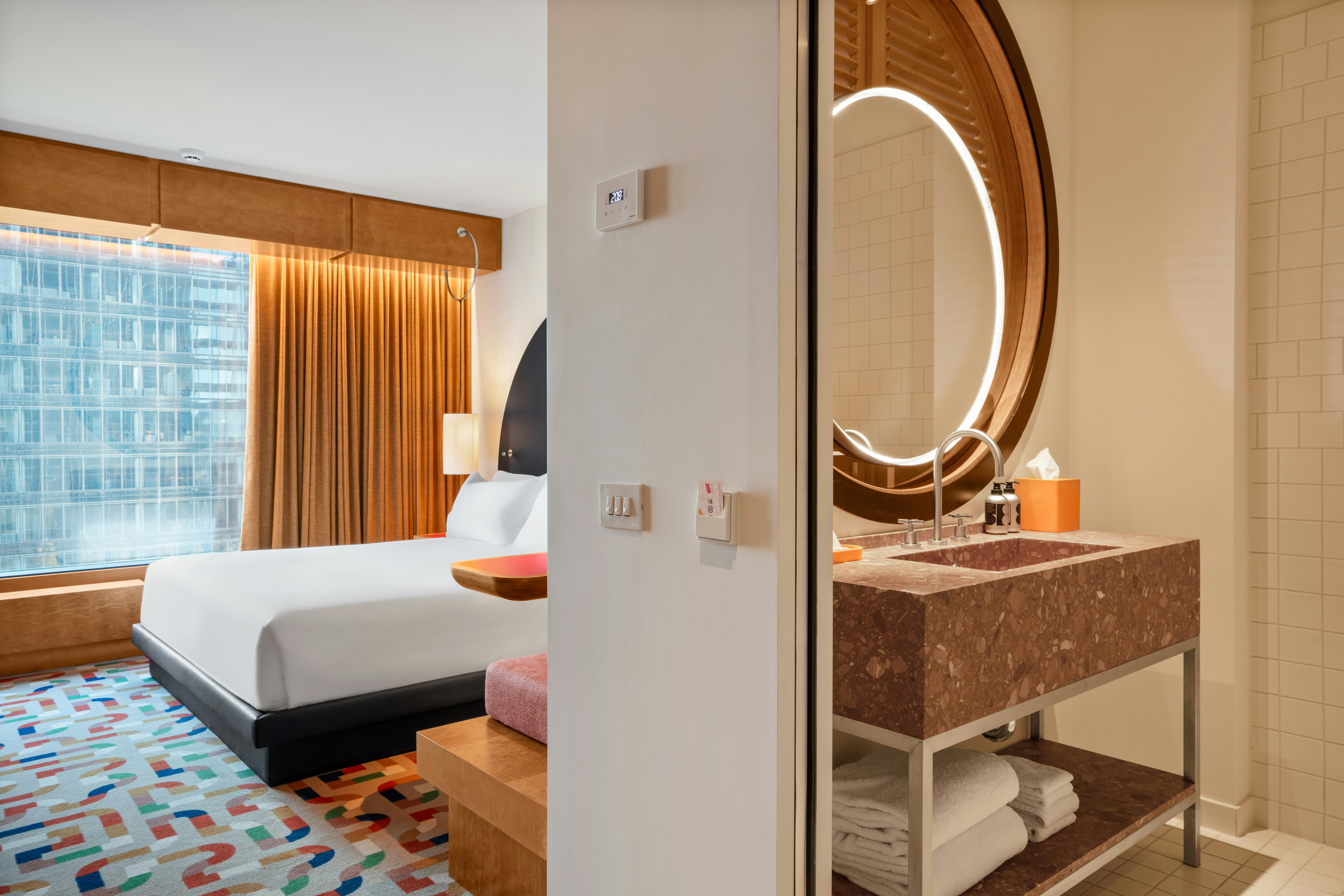 The Standard, Brussels 52/53