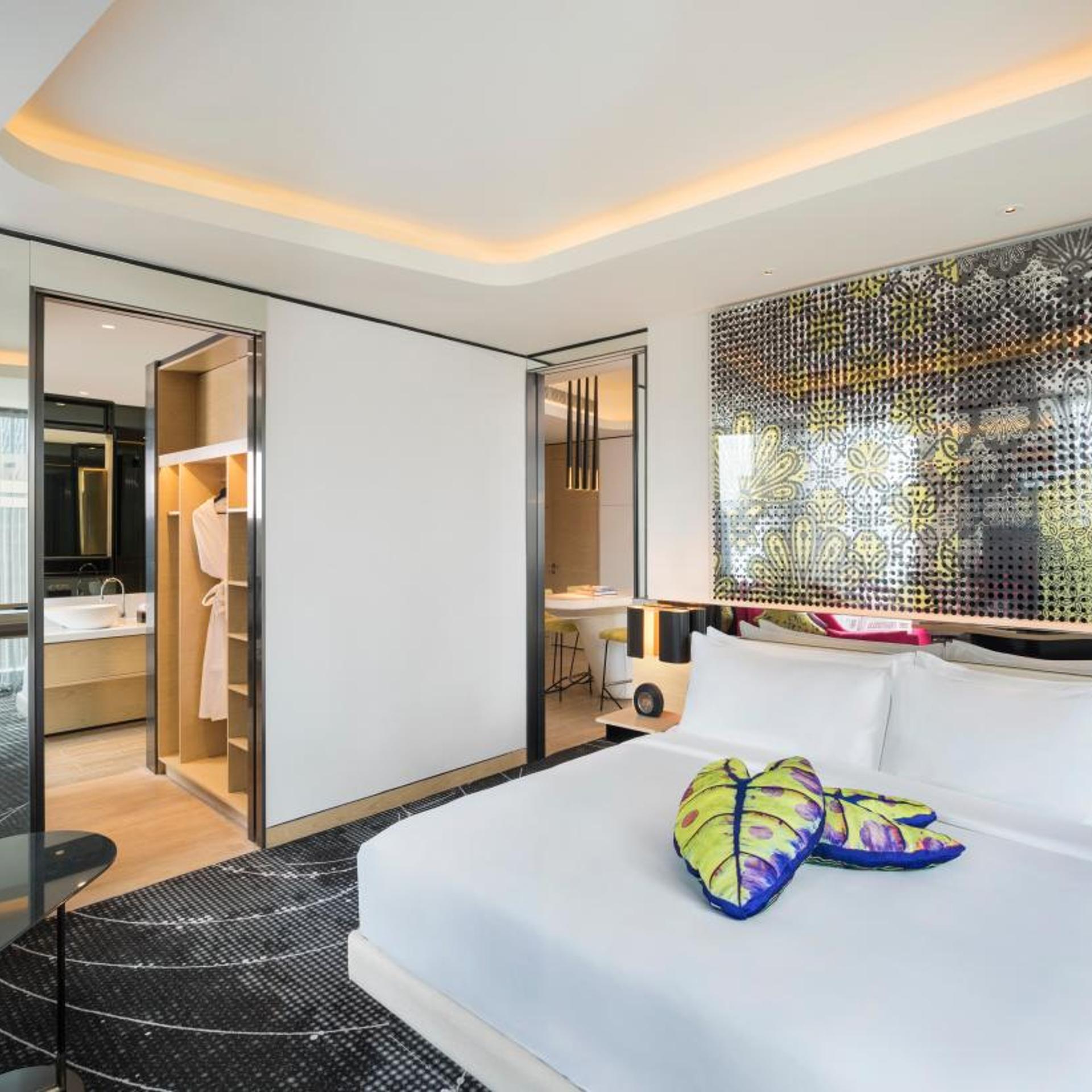 Marvelous, Suite, King Bed, Twin Towers View