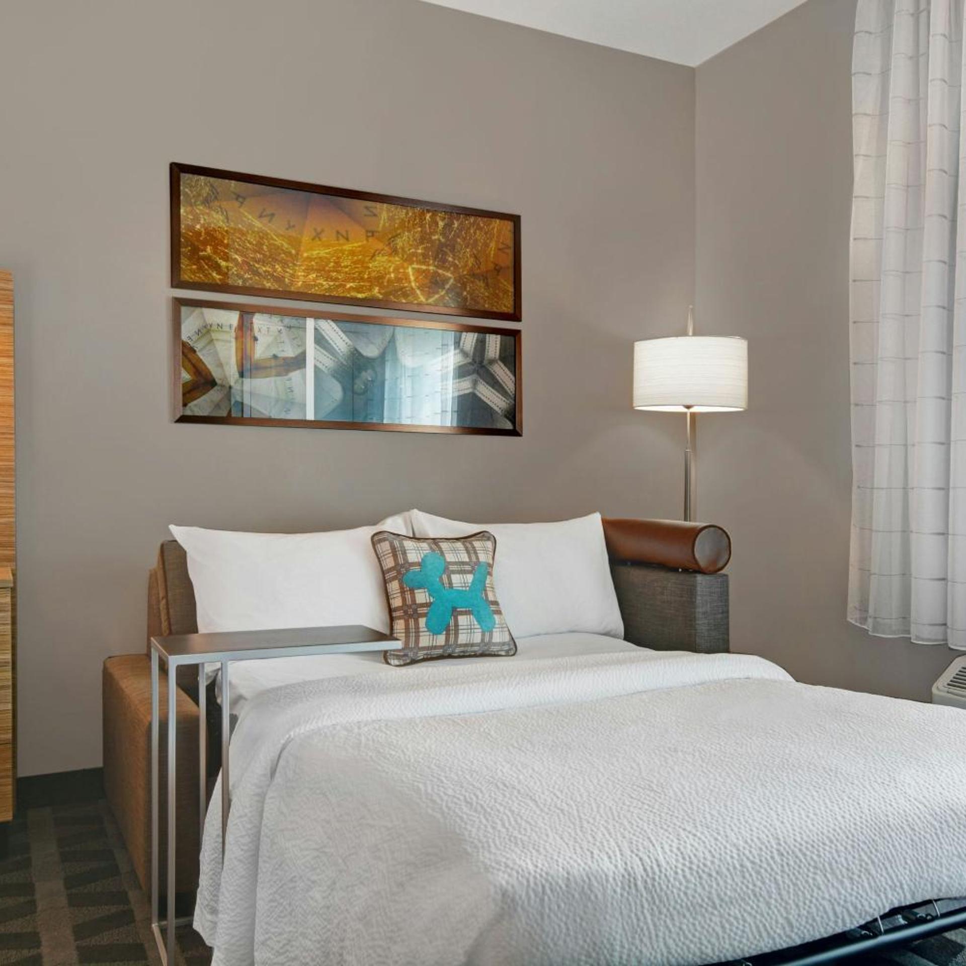 استوديو بسرير كينج بإطلالة على المدينة مع أريكة بحوض استحمام لذوي الإعاقة، TownePlace Suites by Marriott Jacksonville East 6/7