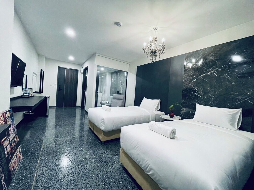 Sibtis – The Art Gallery Hotel 10/34