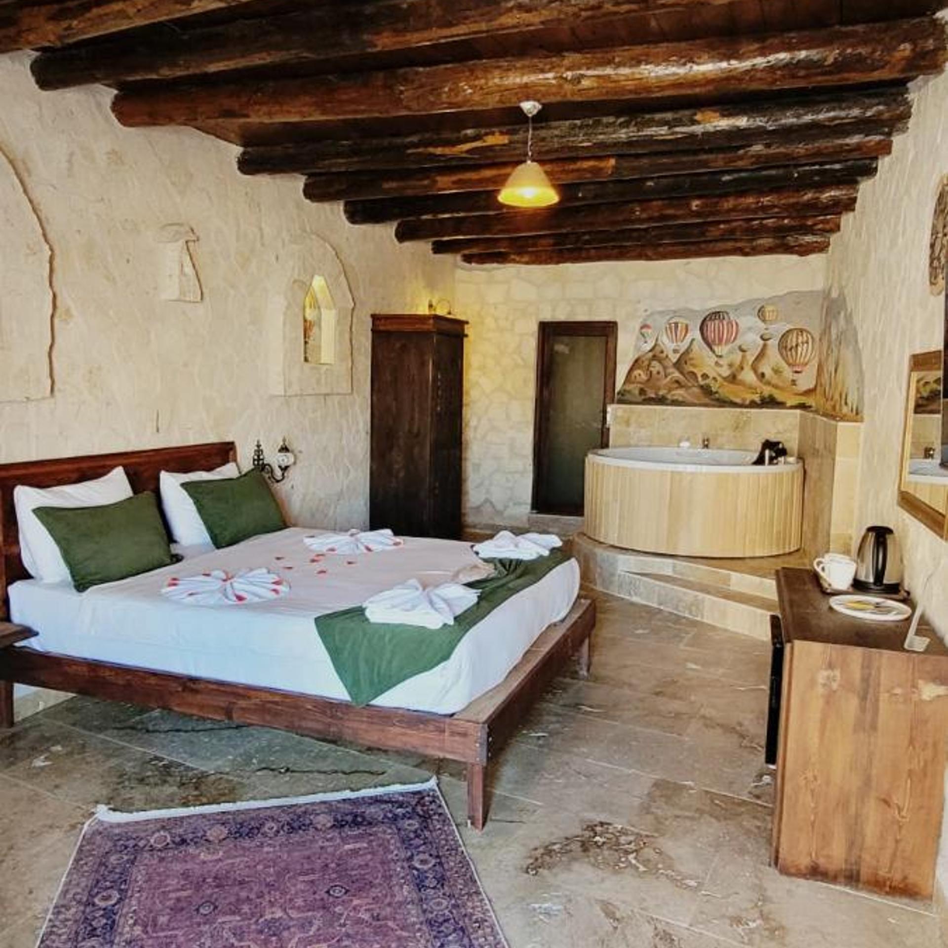 Vanessa Cave House 18/49