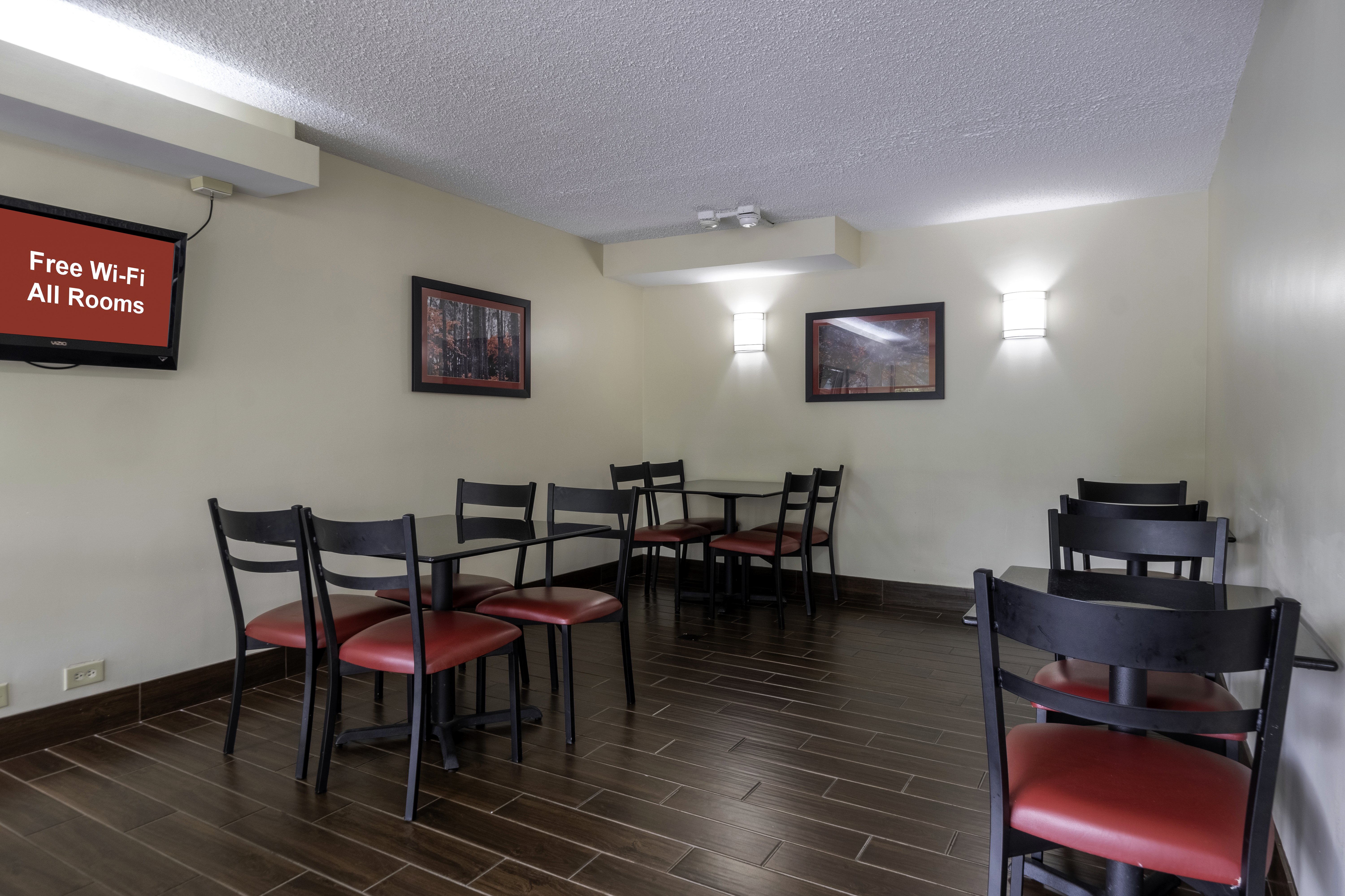Red Roof Inn Charlottesville 34/41