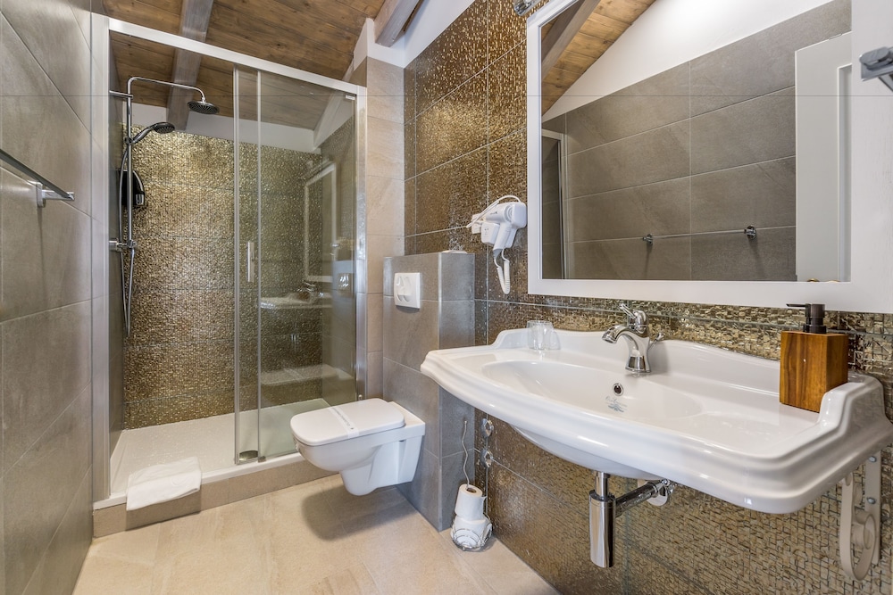 Heritage Palace Varos - MAG Quaint & Elegant Boutique Hotels 79/81