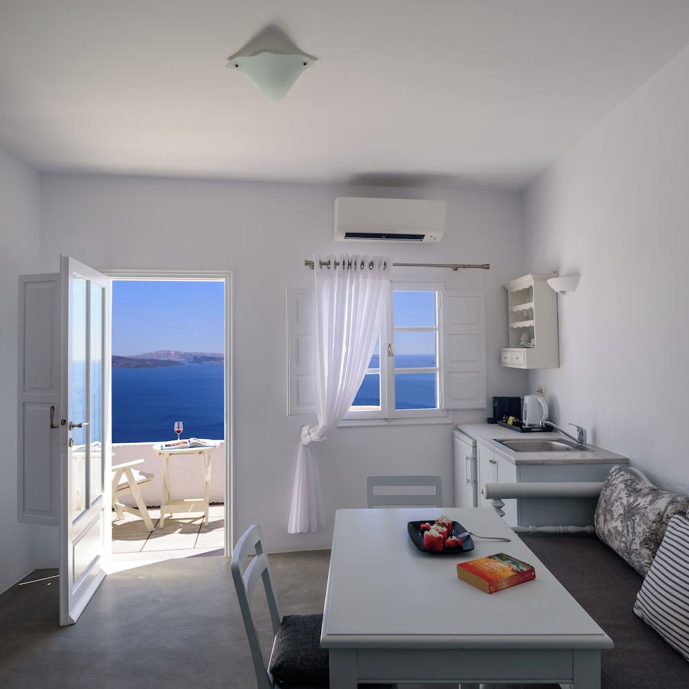 Thirea Suites and Studios - Adults Only 33/50