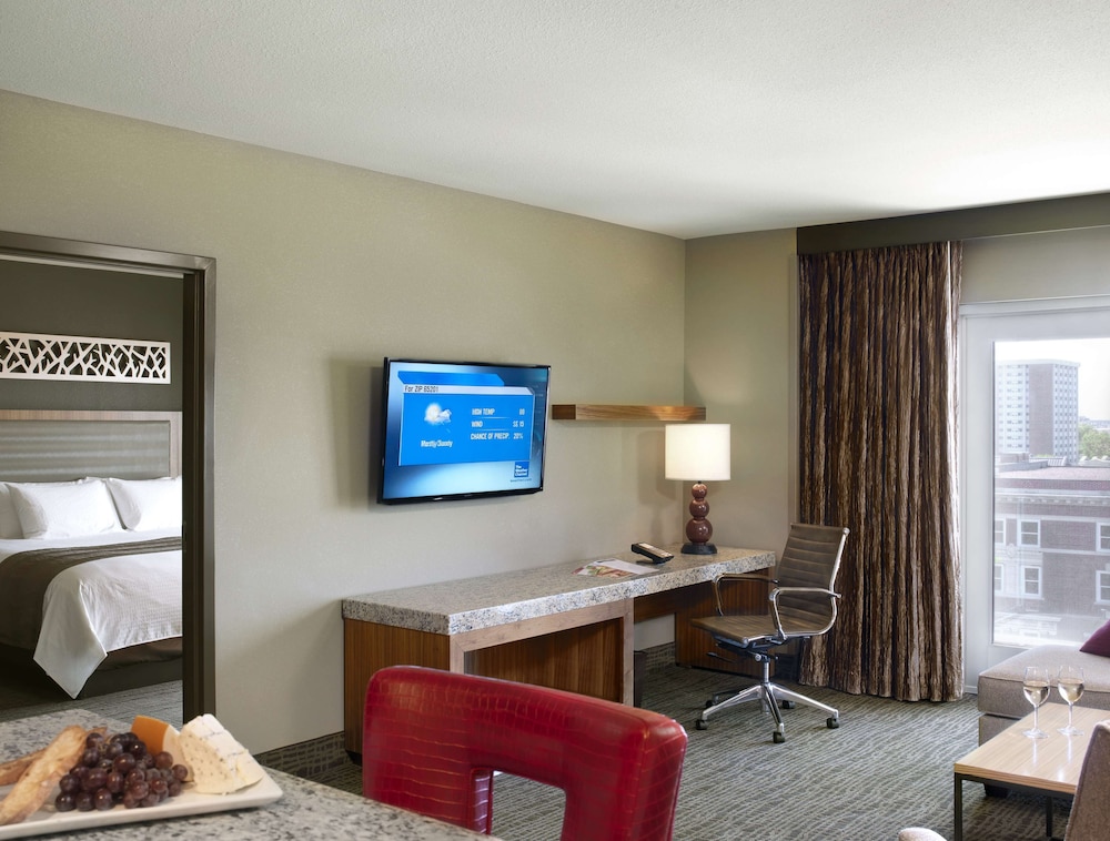 The Broadway Columbia A Doubletree By Hilton 37/41