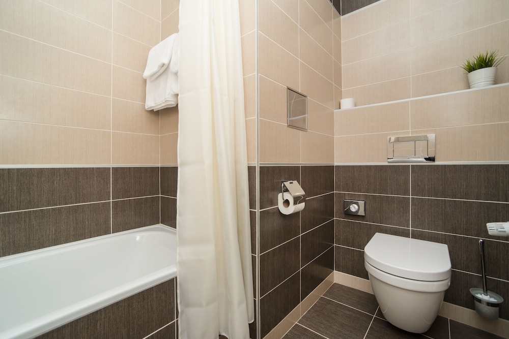 Orion Hotel Prague 67/68