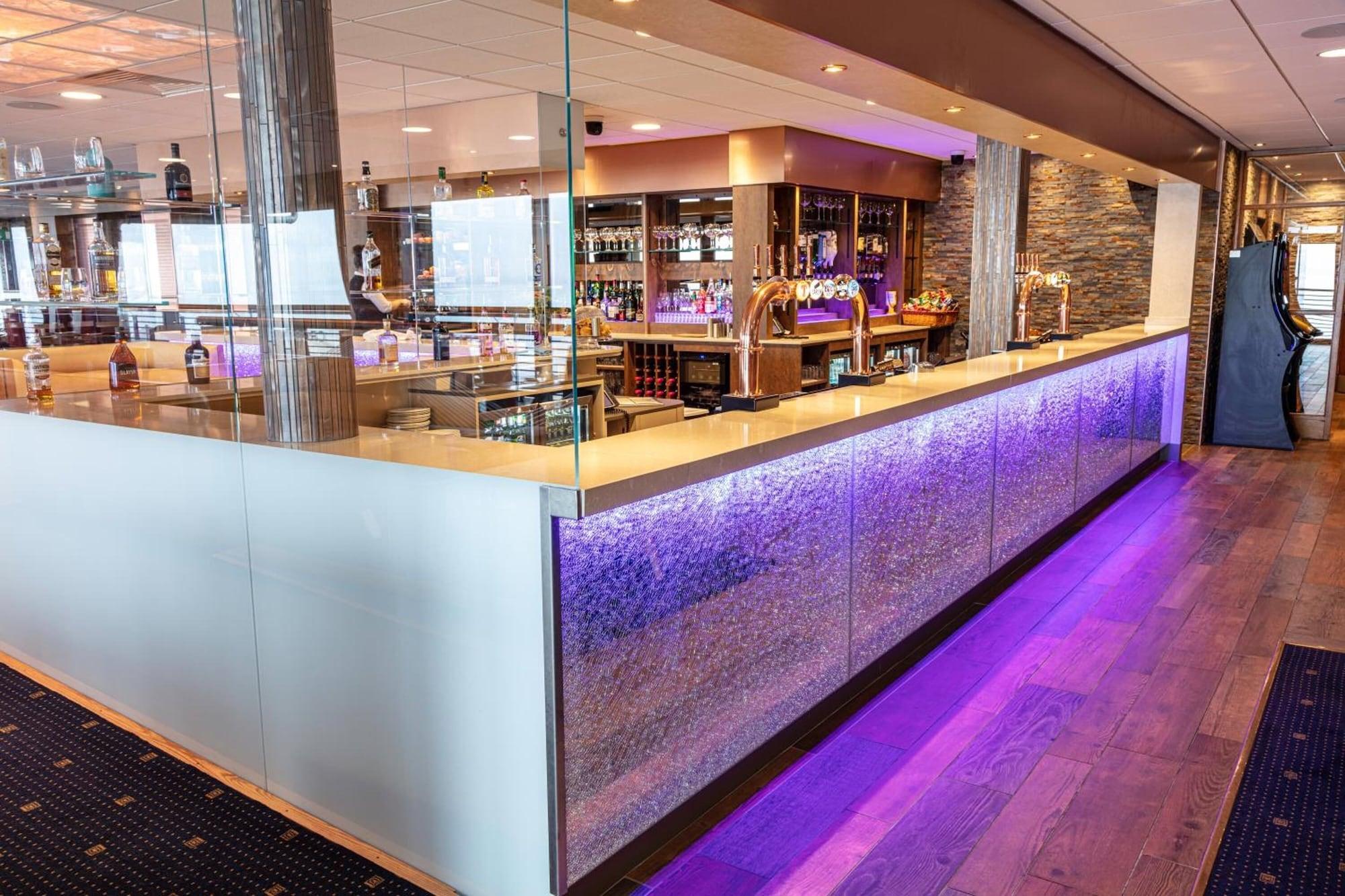 The Bay Hotel 4/39