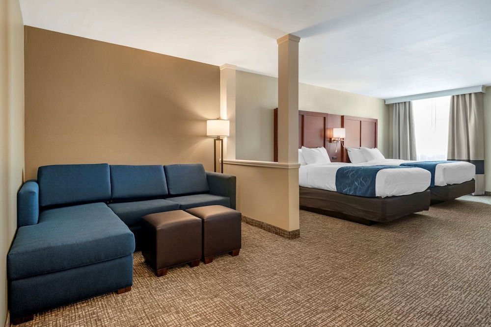Comfort Suites Daytona Beach-Speedway 26/35