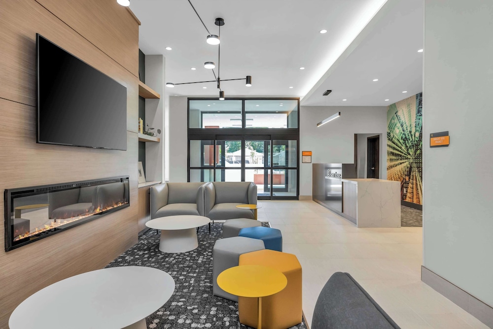 La Quinta Inn & Suites by Wyndham San Jose Silicon Valley 29/50
