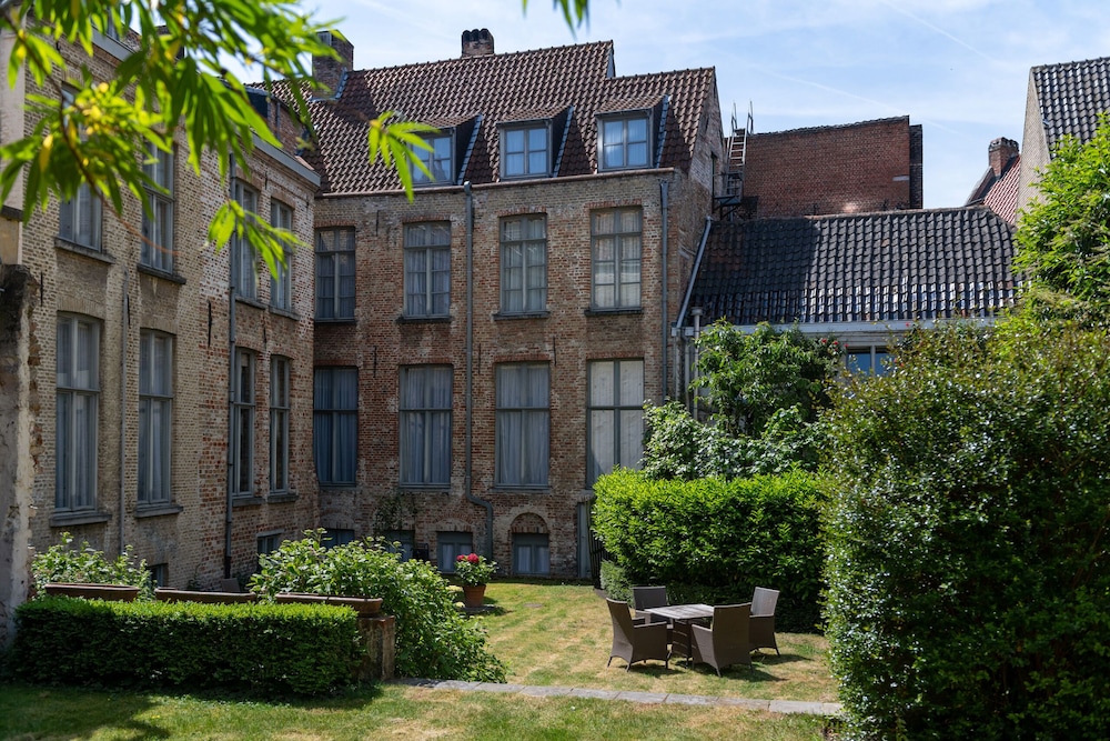 surroundings