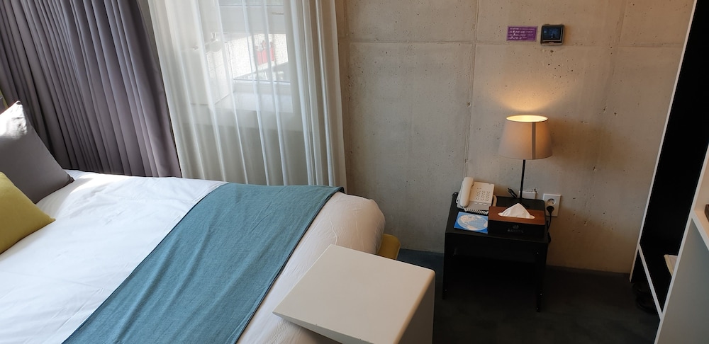 Cocomo Hotel And Gallery 19/54