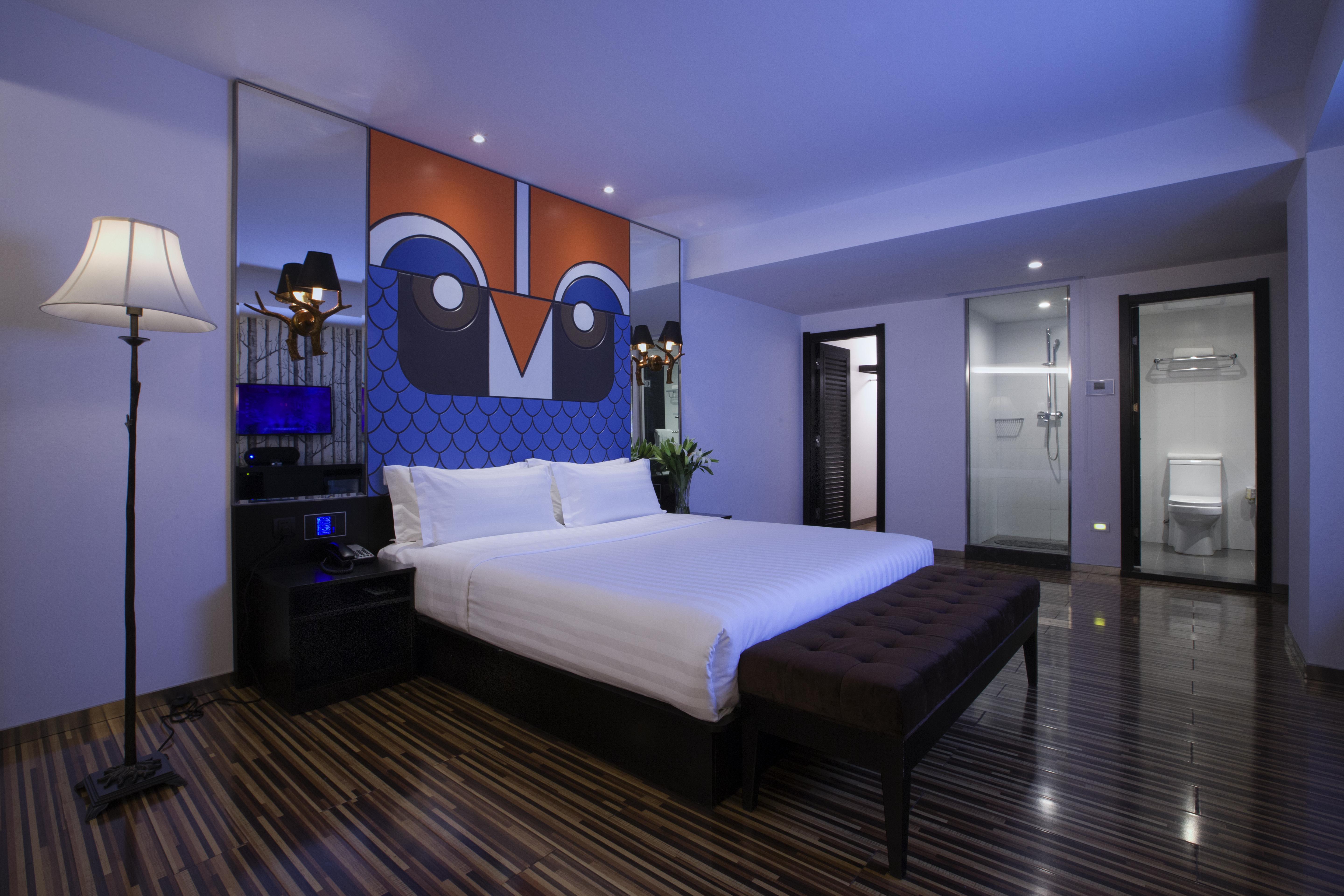 Orange Hotel Select 16/38