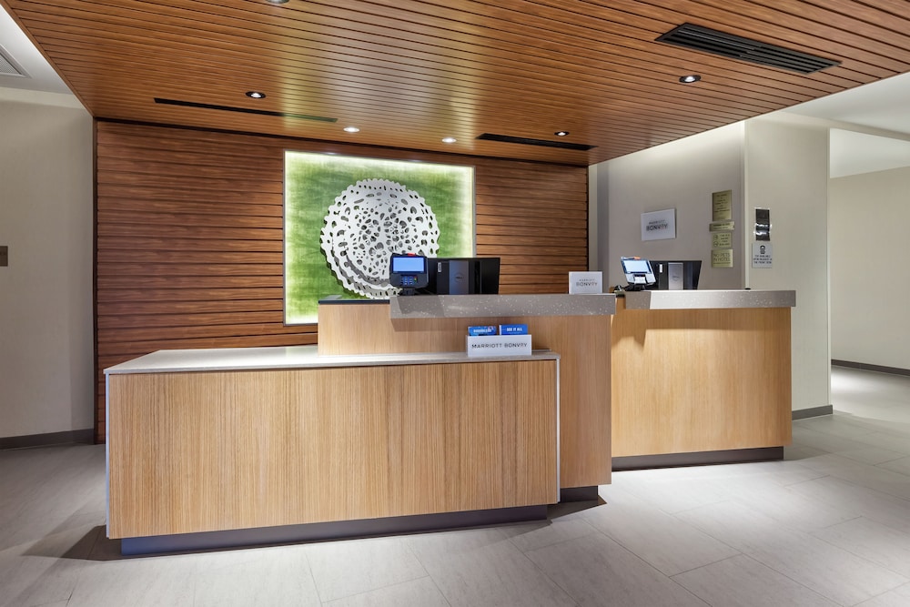 Fairfield Inn & Suites by Marriott Grand Rapids North 4/33