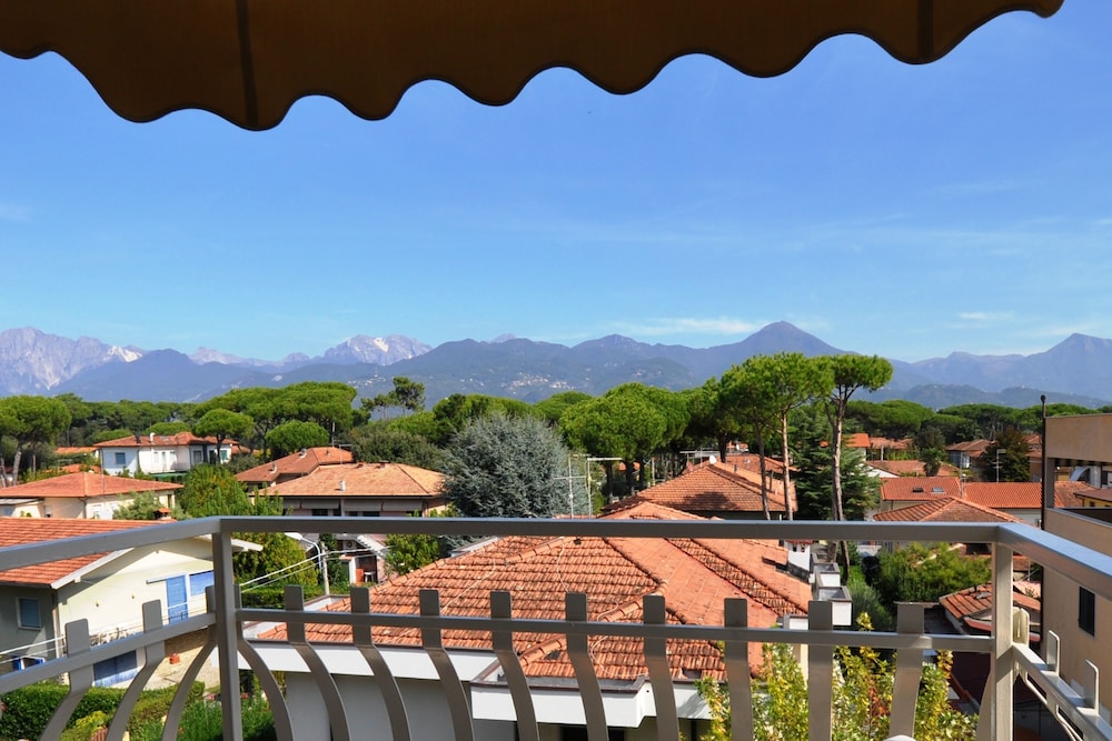 Hotel Azzurra 47/50