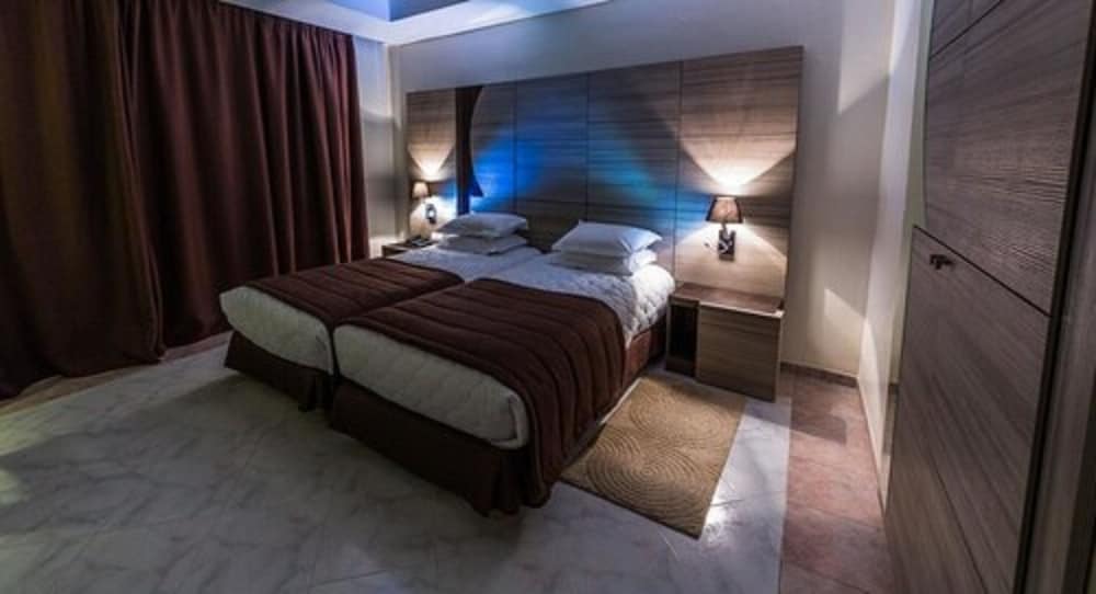 MENZEH ZALAGH 8/32