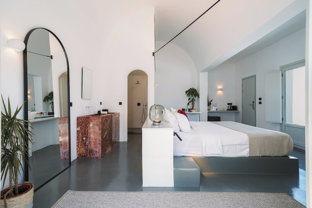 Santonero Hotel 7/50