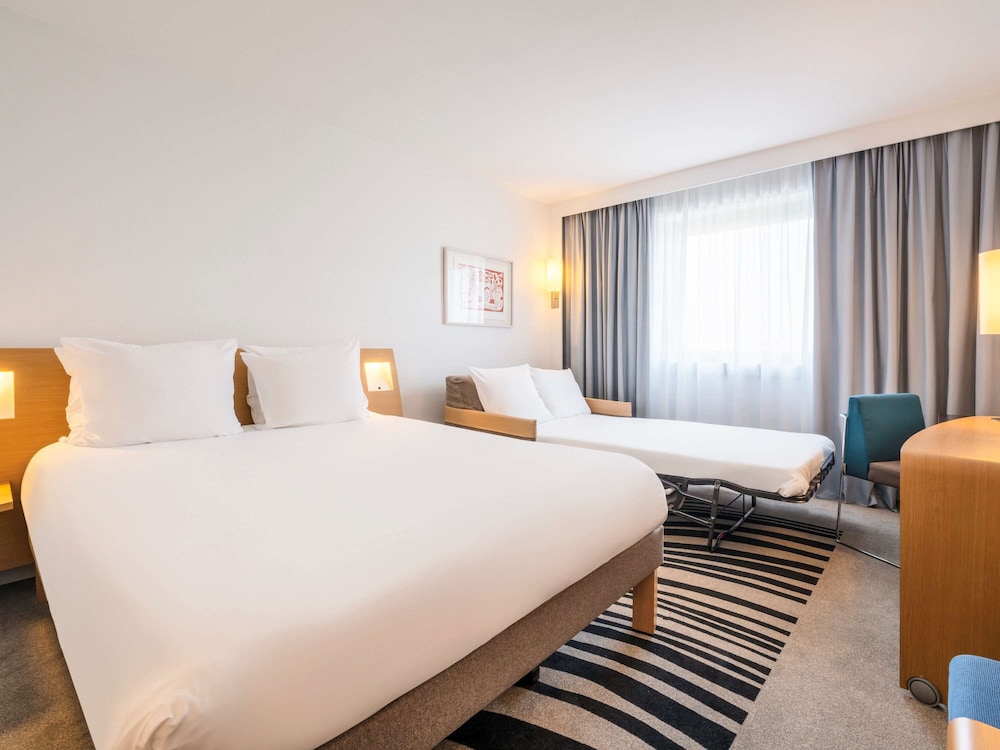 Novotel Marne la Vallee Noisy le Grand 27/75