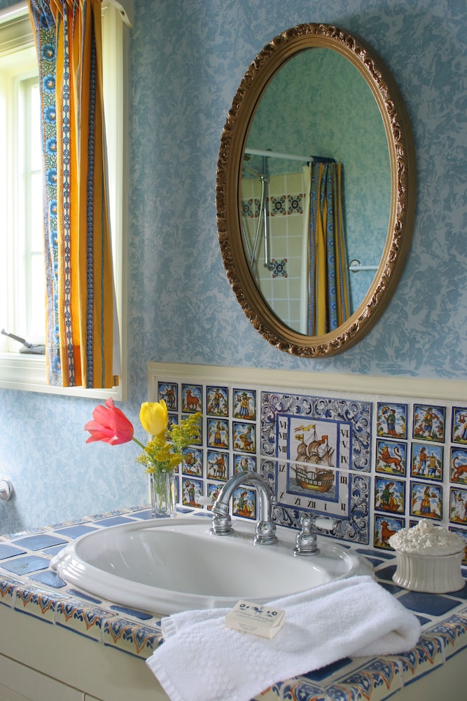 L Auberge Provencale Bed and Breakfast 38/51