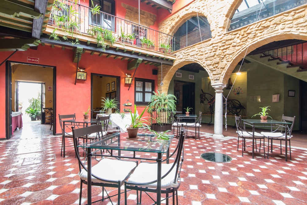 La Casona de Calderon Gastronomic And Boutique Hotel 11/50