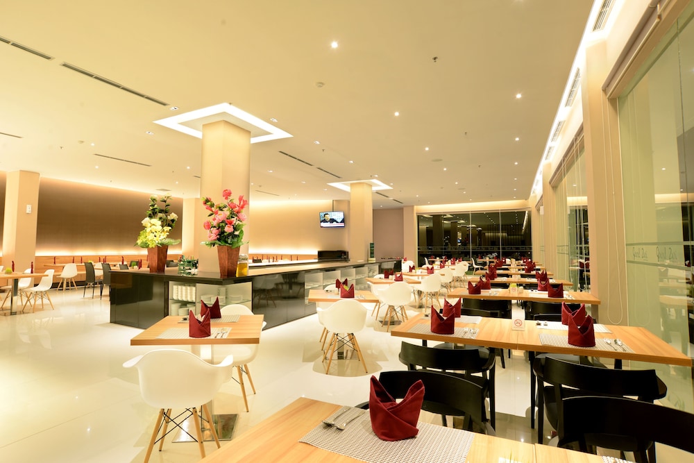 Hotel Santika Lahat 23/37