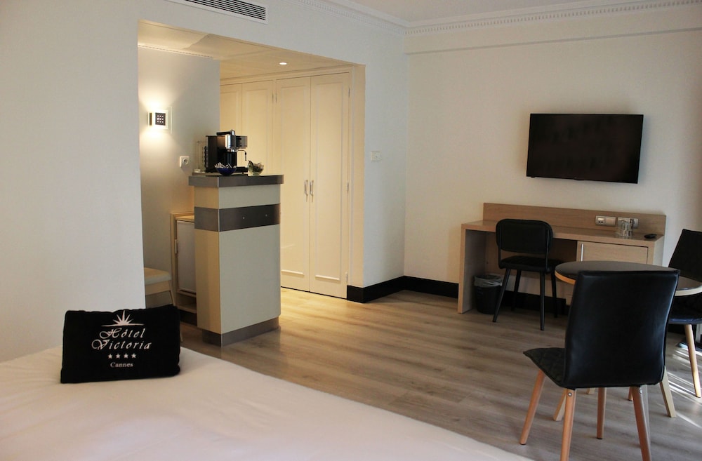 Hotel Victoria 37/64
