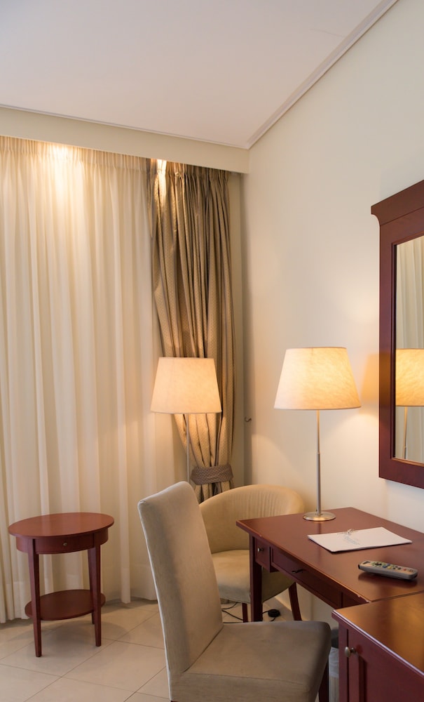 Xenia Poros Image Hotel 30/65