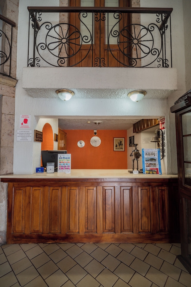 Hotel Don Quijote Plaza 12/58