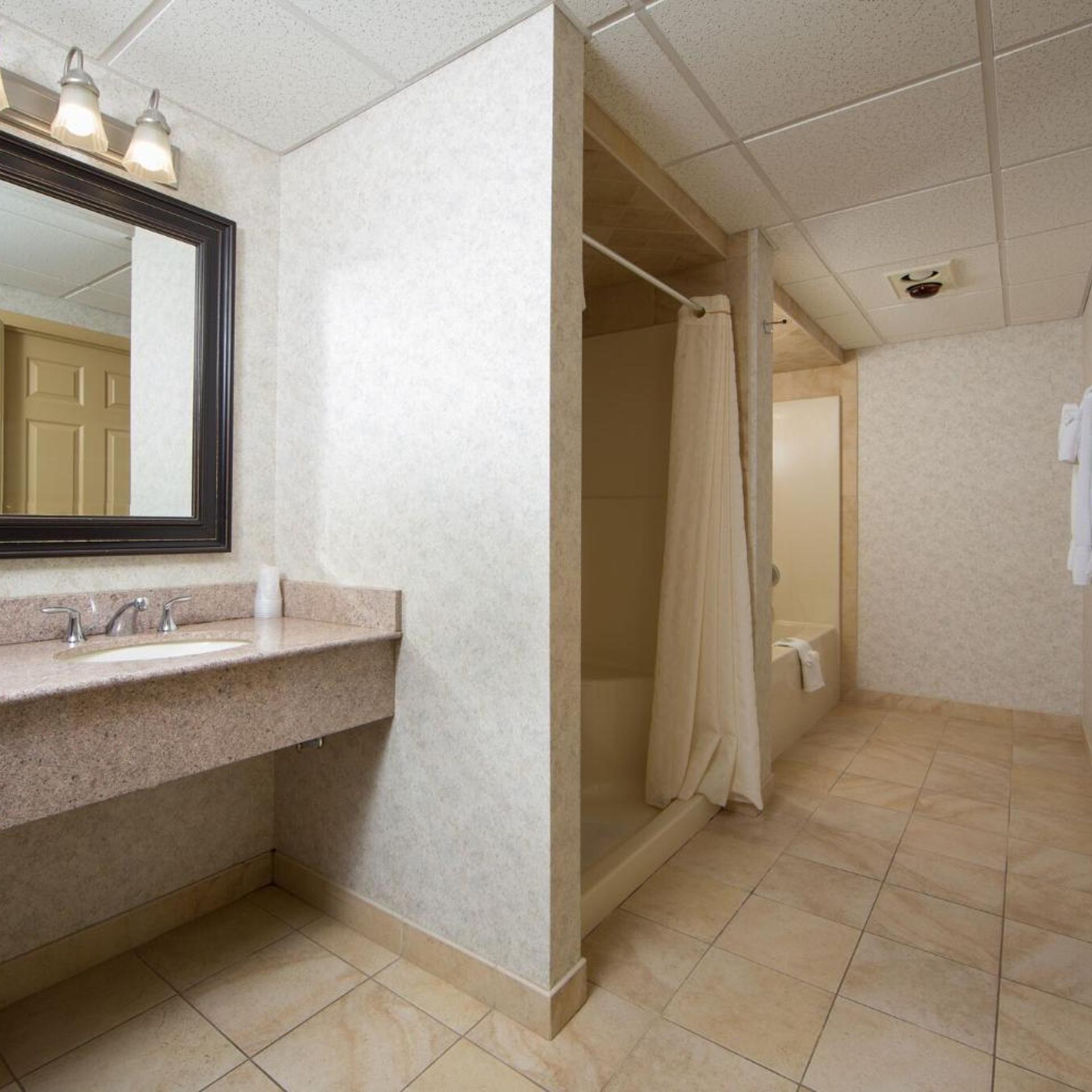 2 Rooms, Efficiency 6/6