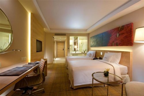 Room, Triple