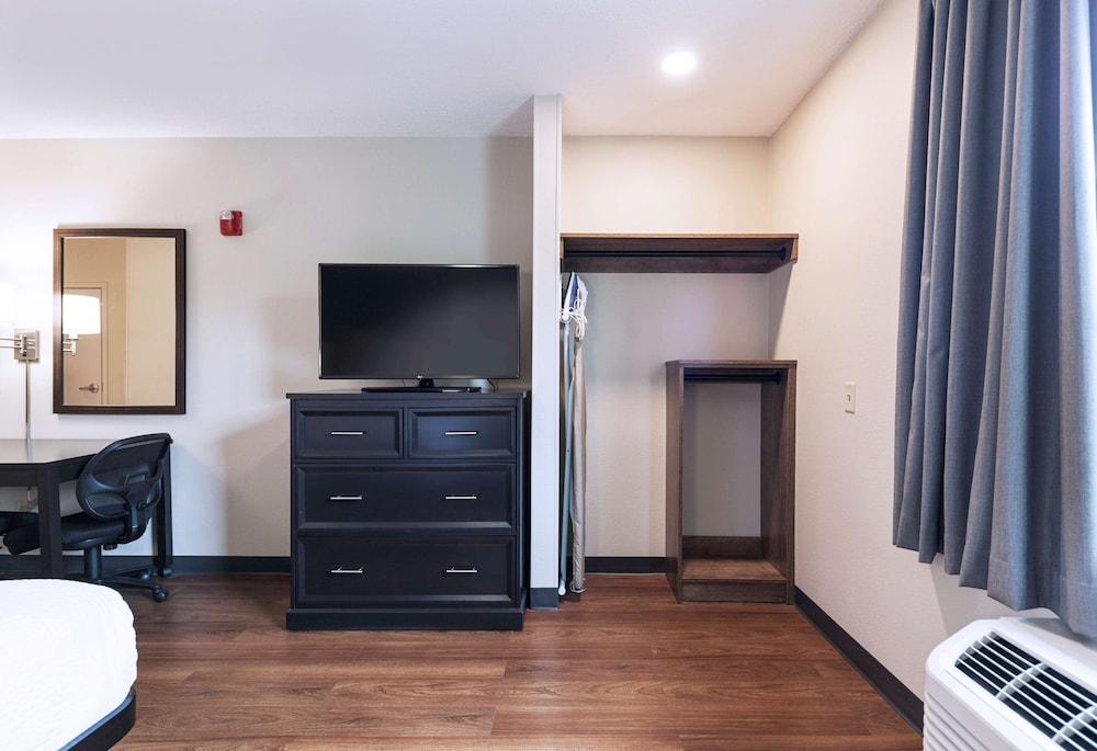 Extended StayAmerica Nashville - Vanderbilt 40/56