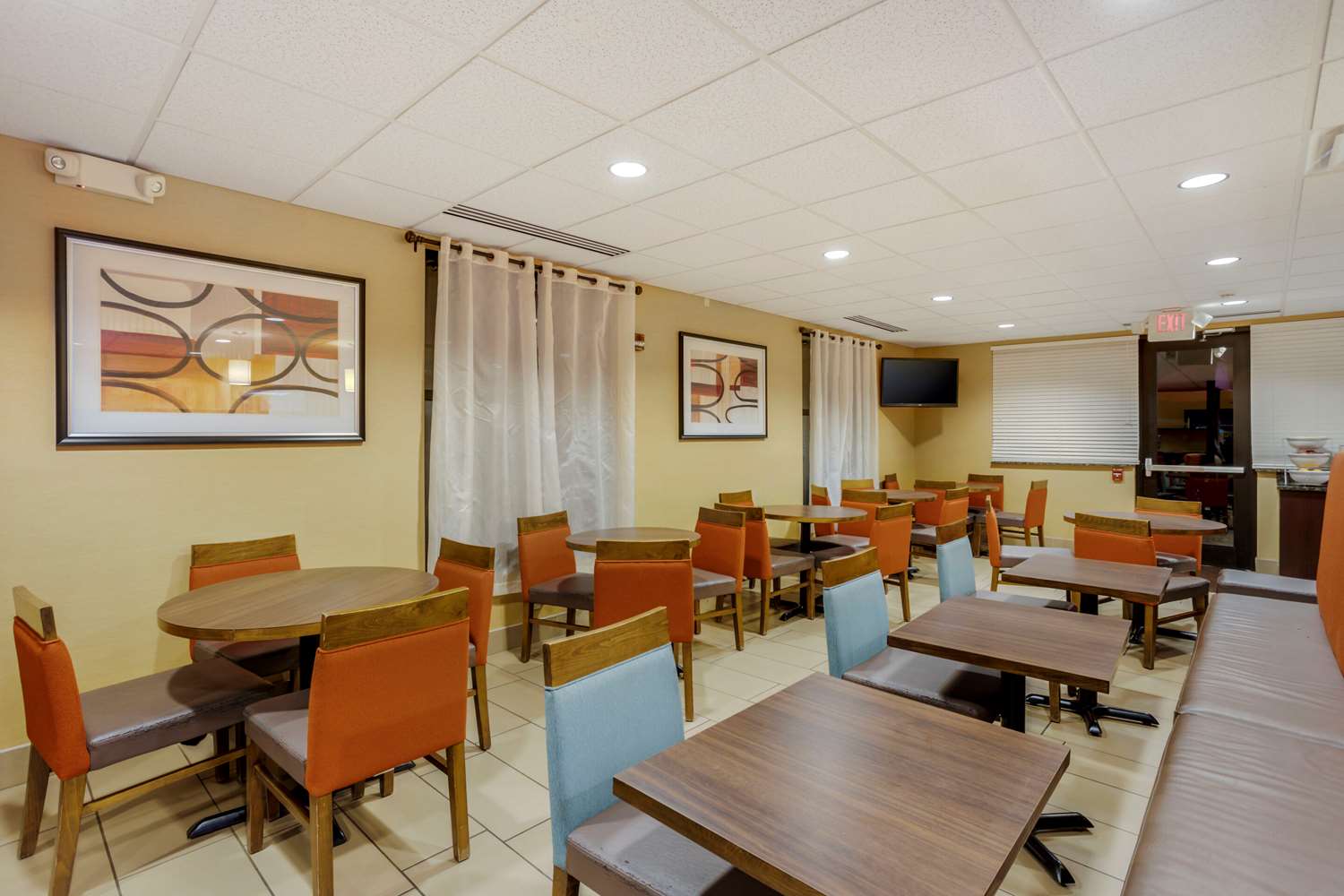 restaurant cafeteria