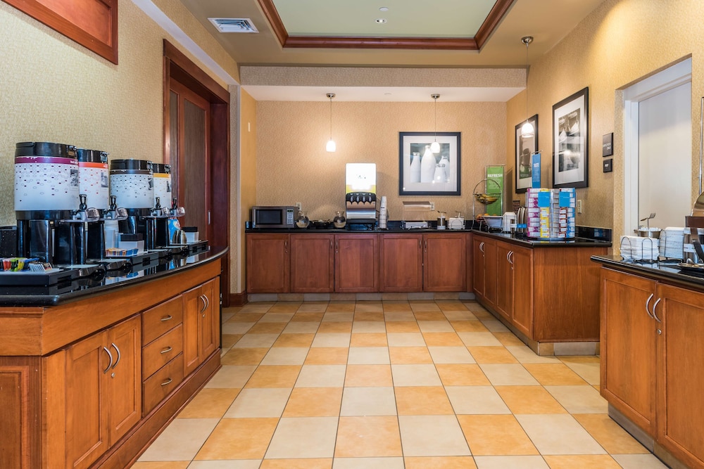 Hampton Inn Easton 7/62