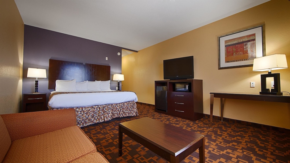 Best Western Bowie Inn and Suites 13/43