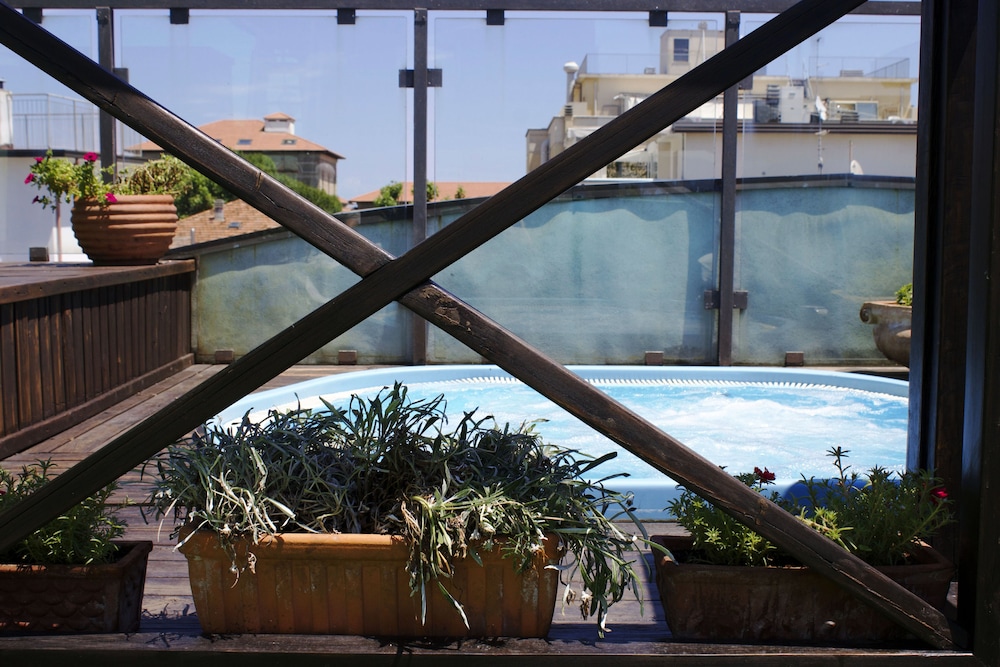 Residence Charles 42/47