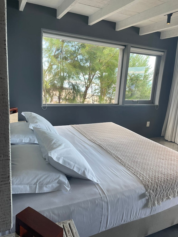 Club de Mar Condo Hotel 11/50