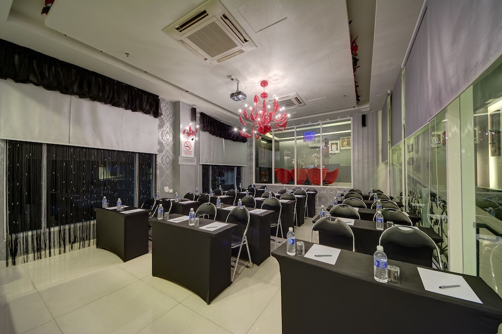 Arenaa Deluxe Hotel Melaka 51/61