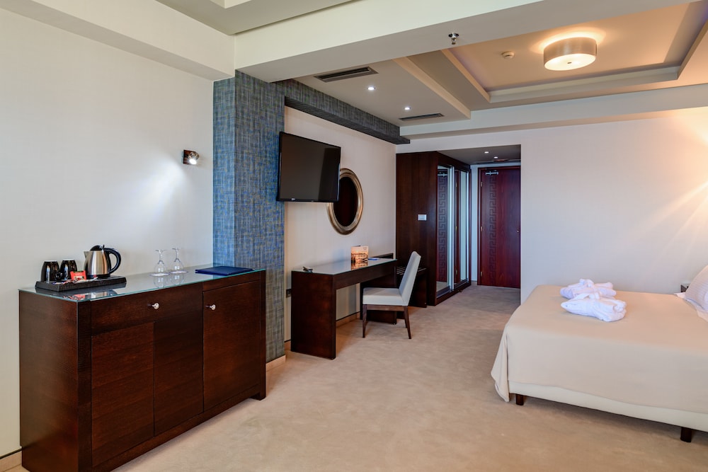 Odyssey Hotel 18/50