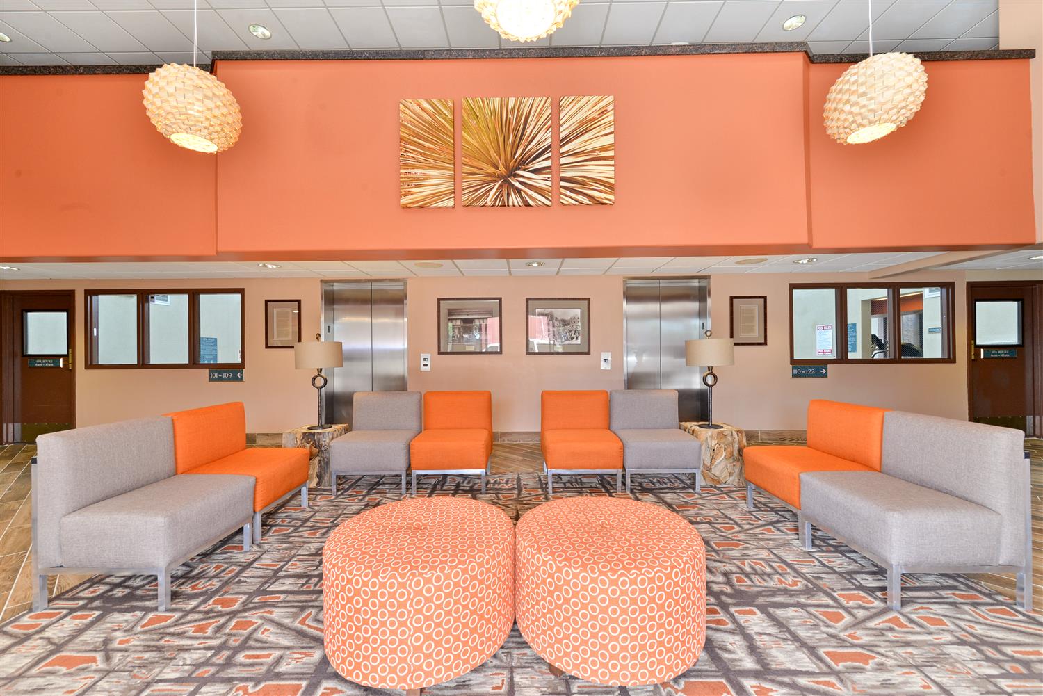 Holiday Inn Express & Suites Phoenix-Tempe 12/22
