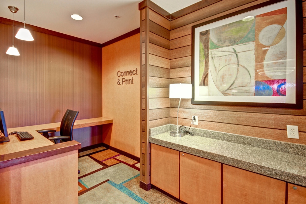 Fairfield Inn Suites Saratoga Malta 14/19