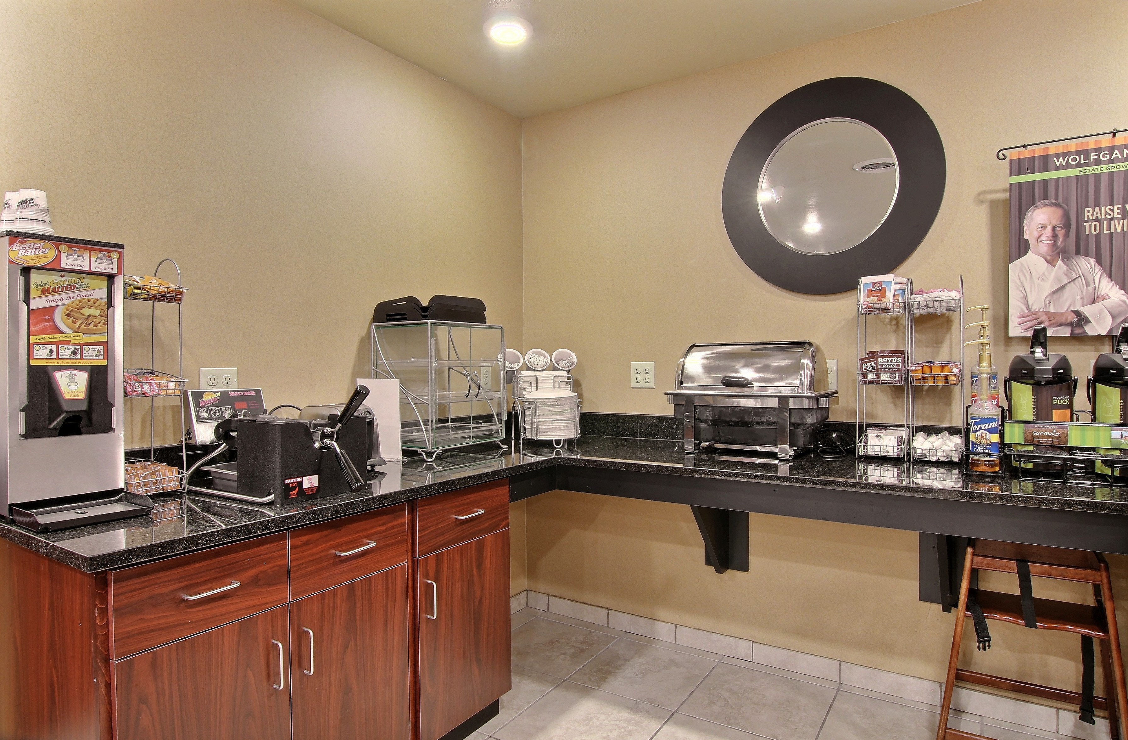 Cobblestone Inn and Suites 7/26
