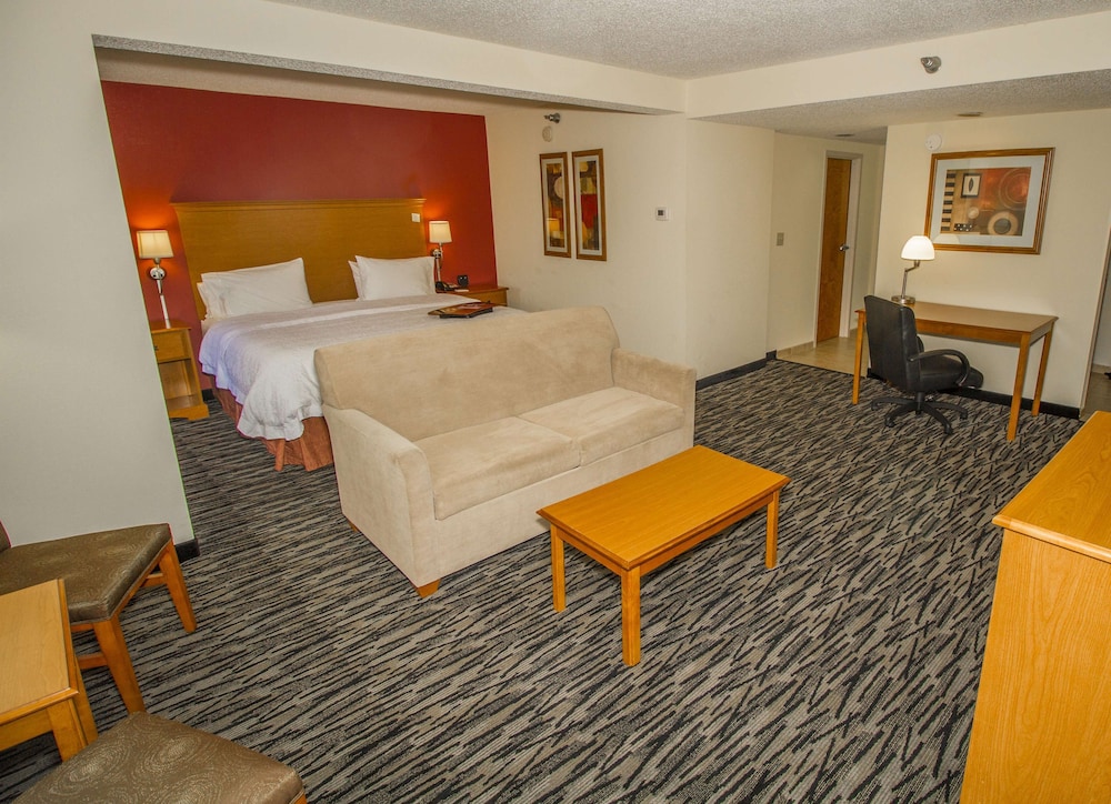 Hampton Inn Aiken 16/32