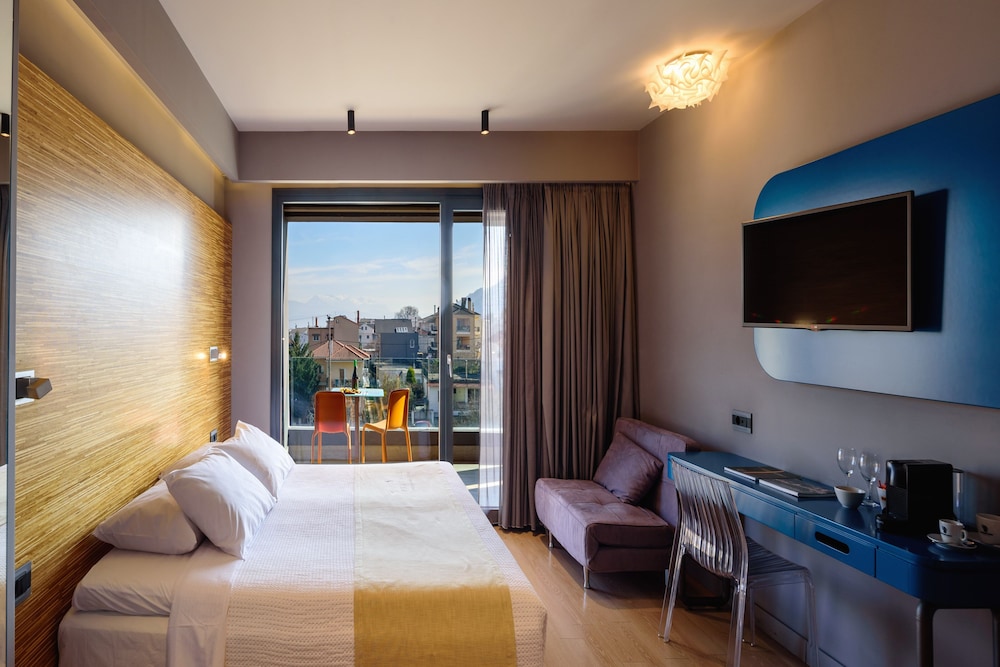 Essence Contemporary Living Hotel 11/50