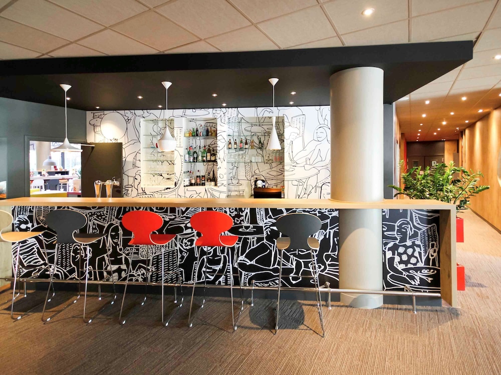Ibis Marne La Vallee Noisy 9/73