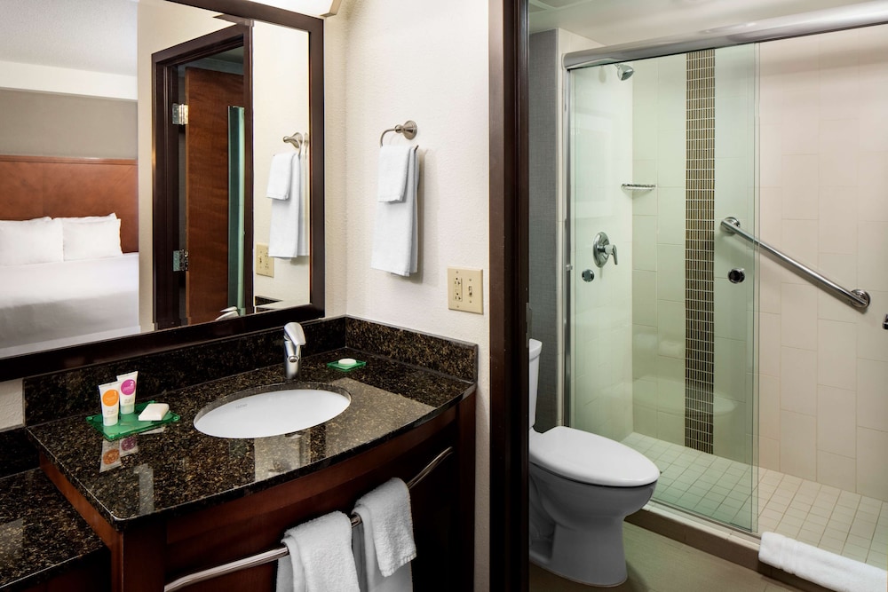 Hyatt Place Atlanta/Alpharetta/North Point Mall 18/59