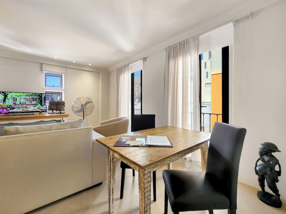 Rouge On Rose Boutique Hotel 37/49